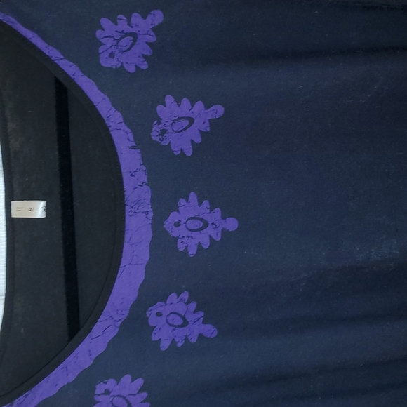 Lacey sleeve Floral top - Picture 7 of 8